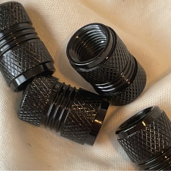 New Honda logo tire caps‎ - Picture 3 of 3